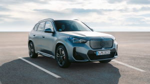 BMW iX2 xDrive30